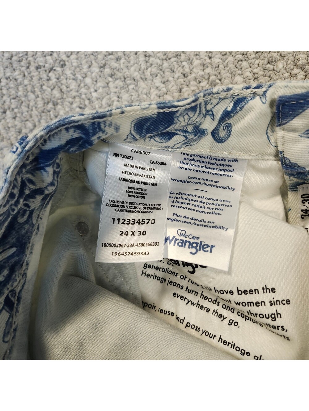Wrangler Wanderer Women's Blue and White High Rise Flared Jeans 24/30 NWT - Picture 7 of 11